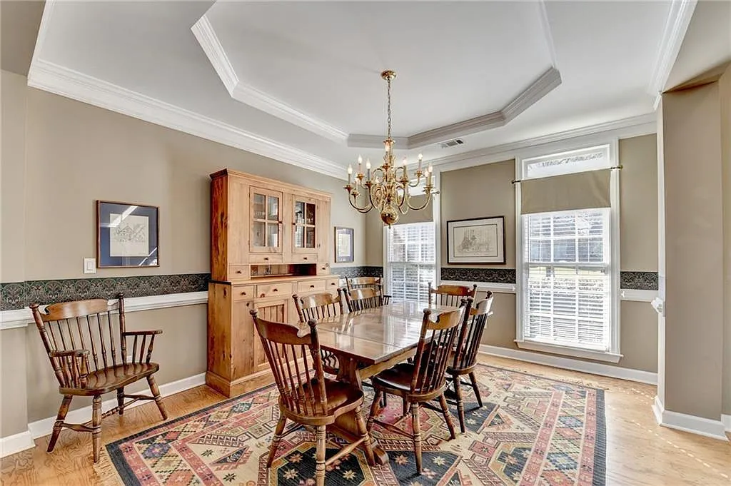 5 bed, 4.0 bath, 3440 sqft, $4,500 — Photo 4