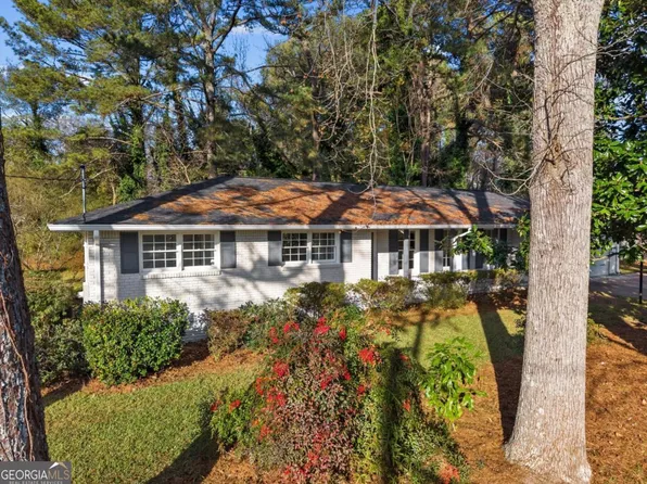 4074 Idlevale Dr, Tucker, GA 30084