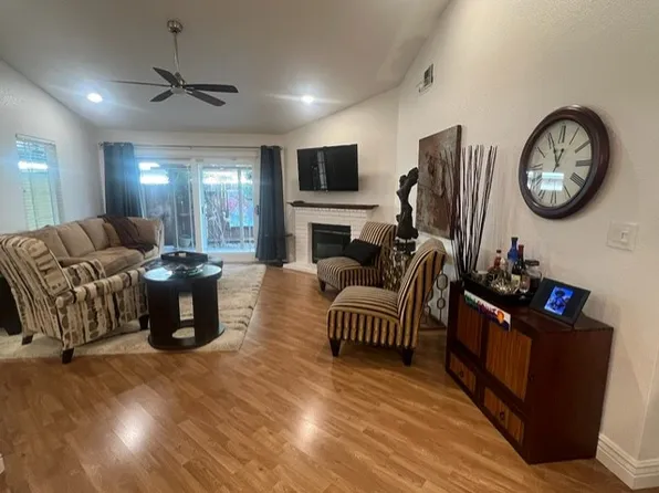 6 Yardis Ct, Sacramento, CA 95833