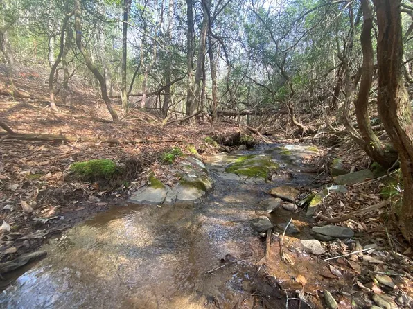 11 Ludlum Ln, Hayesville, NC 28904