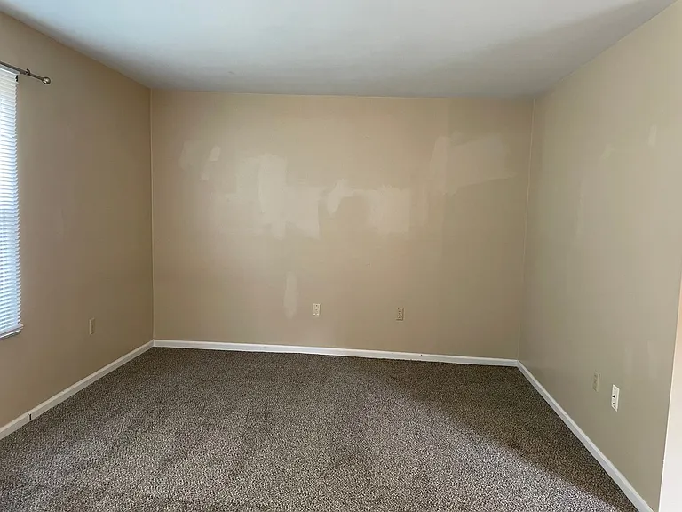 1306 Black Forest Dr — Photo 3