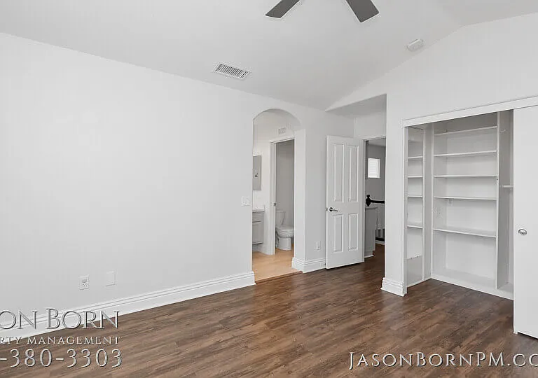5466 Avignon Ct #1 — Photo 7