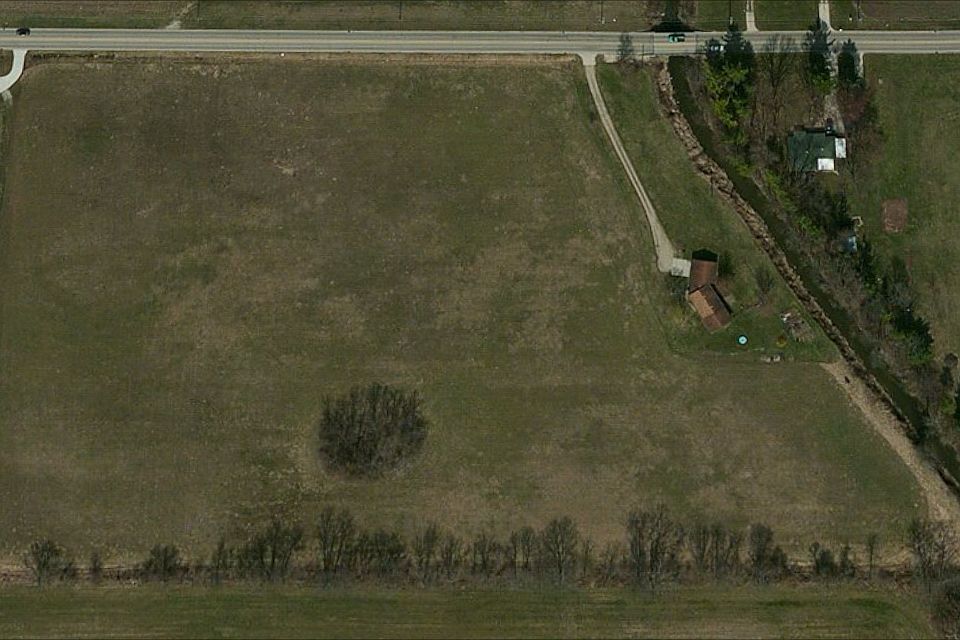 1st image of Cr26 Between Cr13-cr15 Next To Yellow Creek
