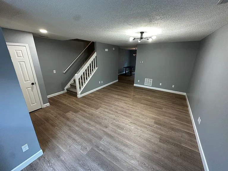 2356 Avalon Woods Dr — Photo 4