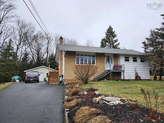 2nd image of 82 Holland Rd