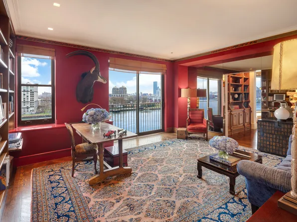 1 East End Avenue image 5 of 16