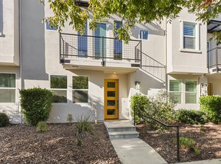 957 Jacobsen Ln, Davis, CA 95616