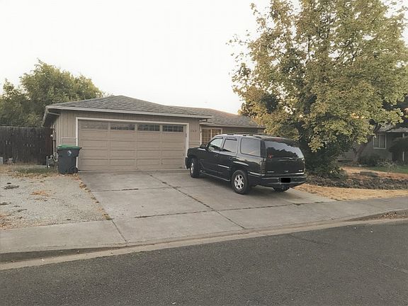 2nd image of 1169 Glengrove Ave