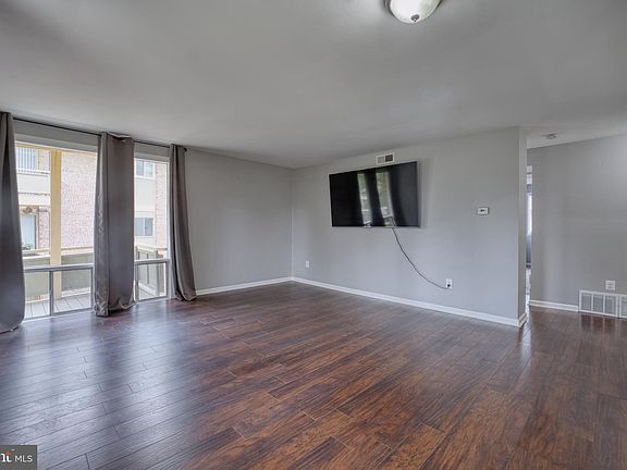 4th image of 7123 Donnell Pl APT C6