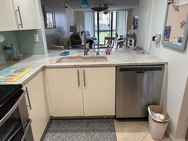 1st image of 651 Seaview Ct APT B202