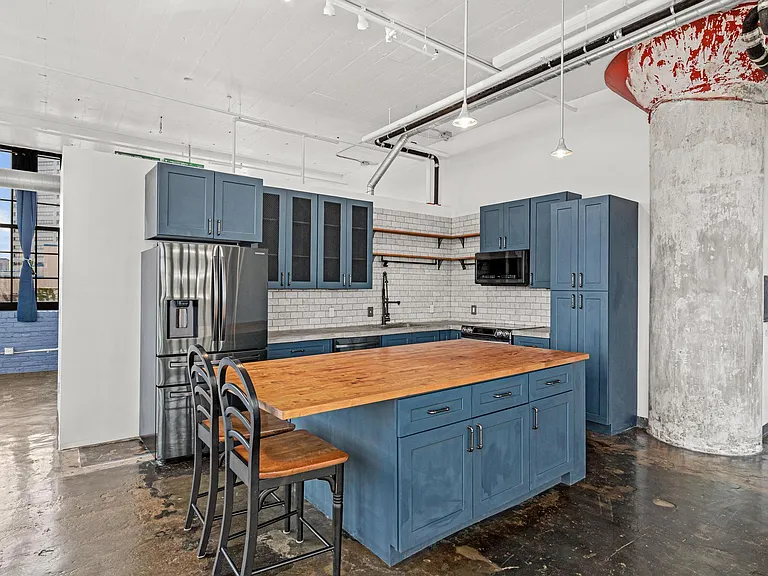 500 Robert St #401 — Photo 5