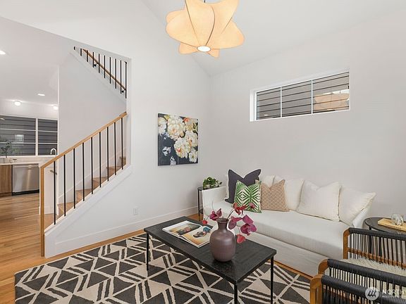 3rd image of 3932 S Angeline Street