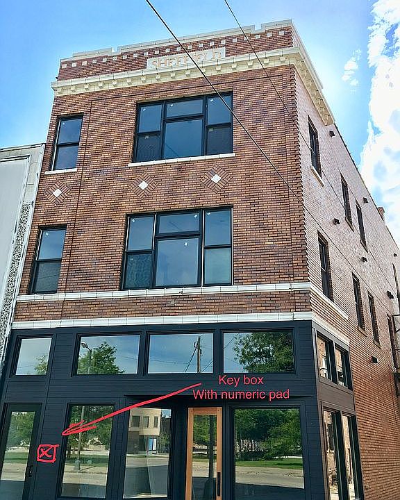 1st image of 132 Pipestone St