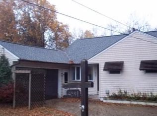 4541 Canterbury Rd, North Olmsted, OH 44070