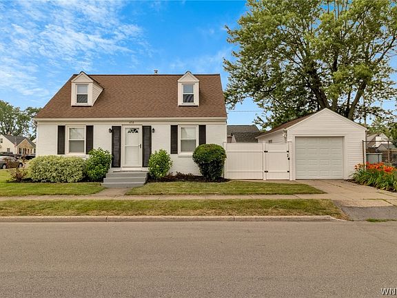 2nd image of 438 Highland Ave