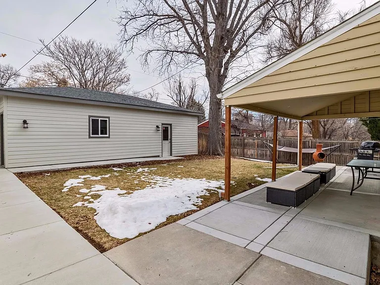 1240 Cherry St — Photo 16