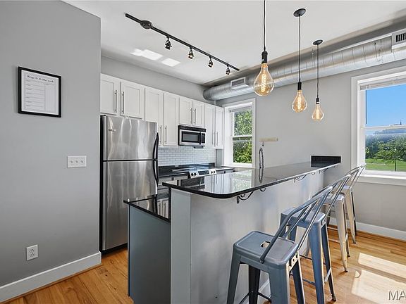 4th image of 1901 Utah St APT 9