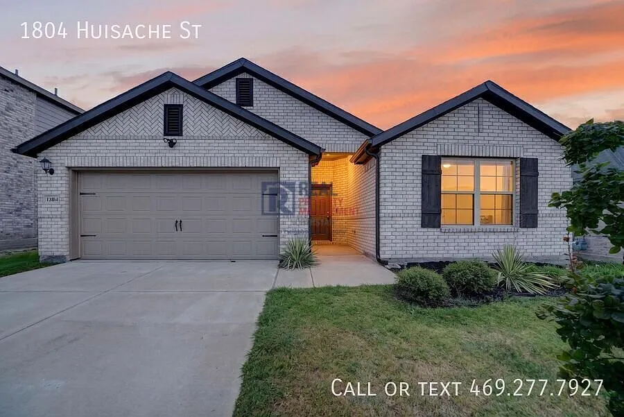 Easy Living, Great Storage with Community Pool in Royse City — Photo 1