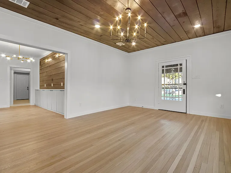 603 W Brooklyn Ave — Photo 5