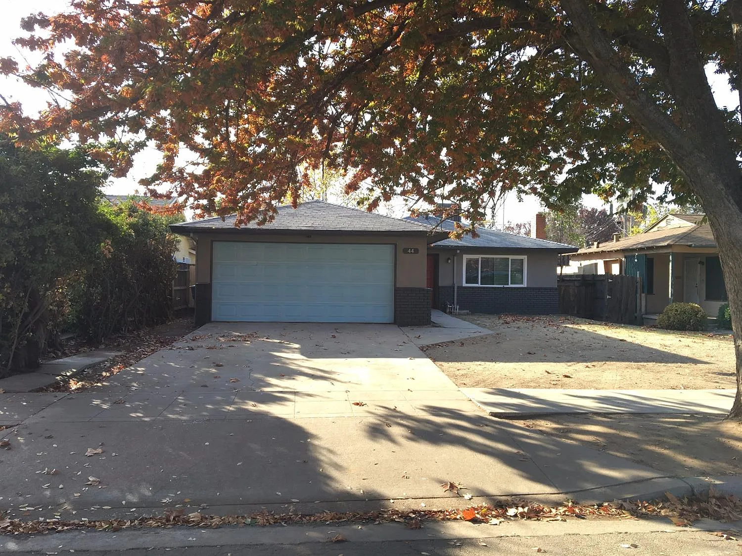 44 E Strother Ave photo 1