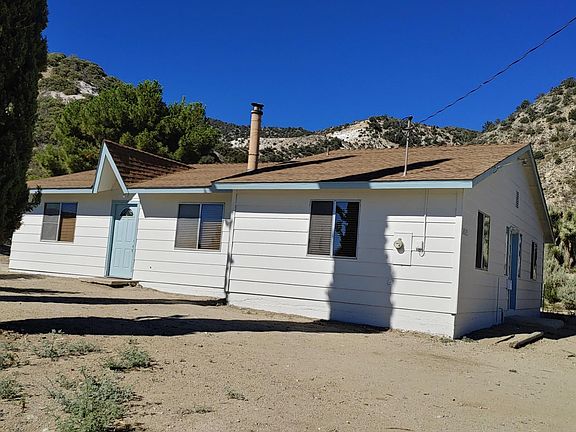 2nd image of 2025 Spruce Dr