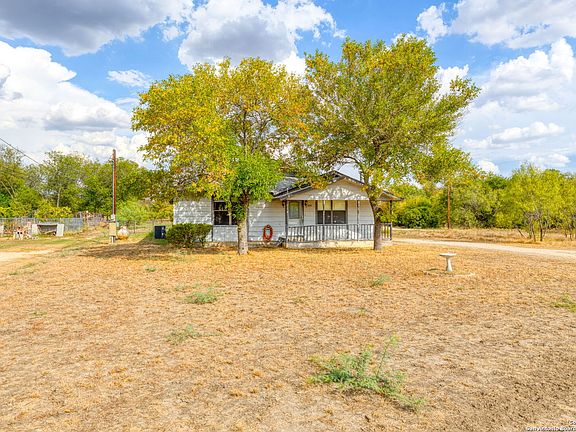 3rd image of 9710 COUNTY ROAD 5723