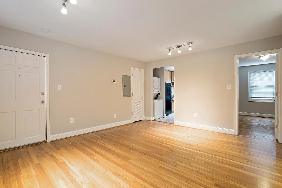 44 N Bedford St — Photo 3