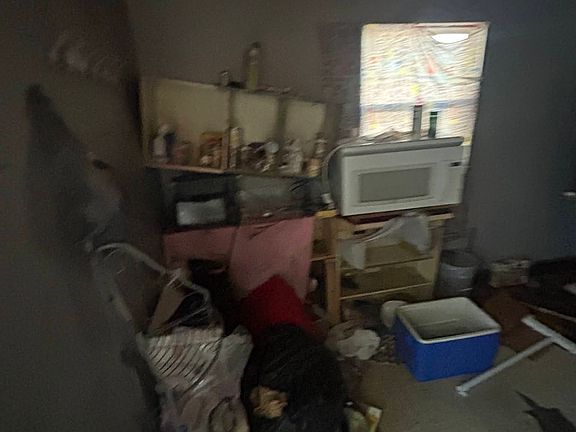5th image of 5586 Era Ave