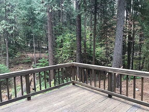 2nd image of 4589 Jenkinson Cir