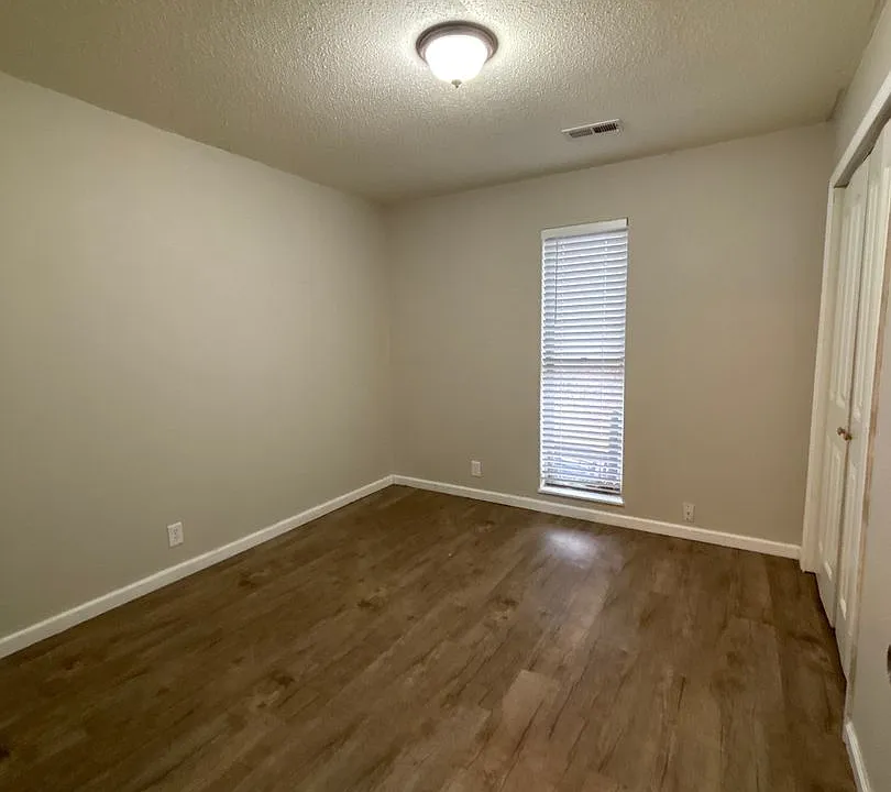 3206 Missouri Pl