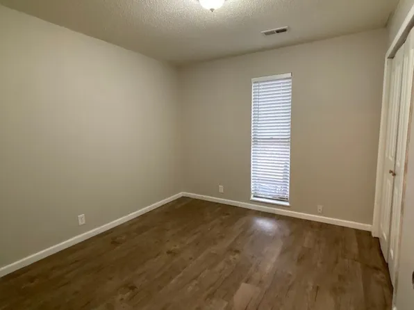 (Duplexes) The Loop on 32nd St, 3206 Missouri Pl #3230, Joplin, MO 64804