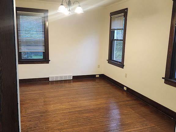 4th image of 1111 Progress St