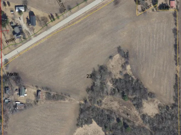 W909 COUNTY ROAD B, Oconomowoc, WI 53066