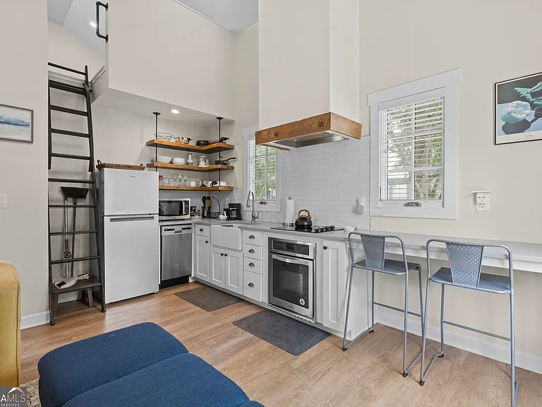147 Central Ave — Photo 13