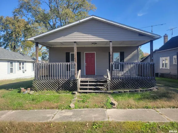 208 N Washington St, Hurst, IL 62949