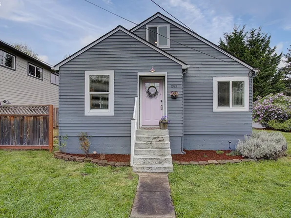 1923 G St, Washougal, WA 98671