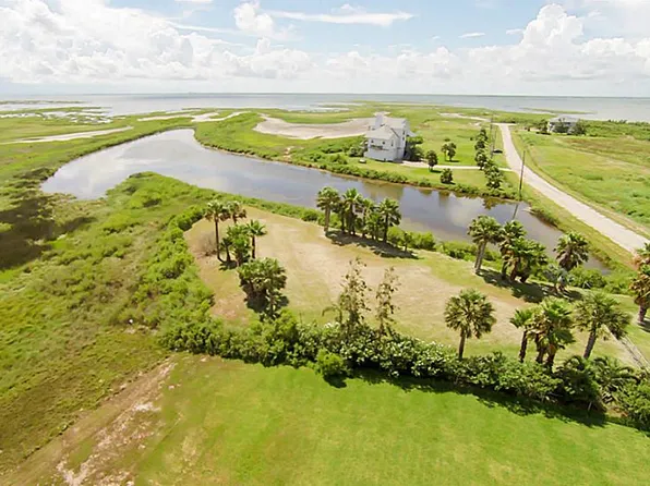 3602 Indian Beach Dr, Galveston, TX 77554