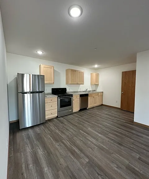 126 S Dousman St — Photo 19