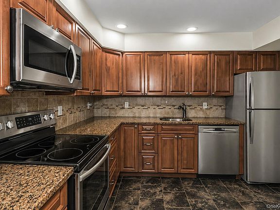 2nd image of 93 Palo Alto Drive