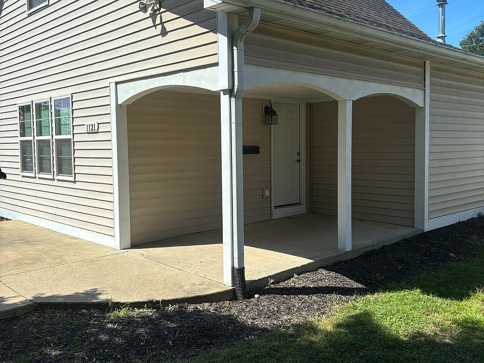 1st image of 1121 S 9th St #1