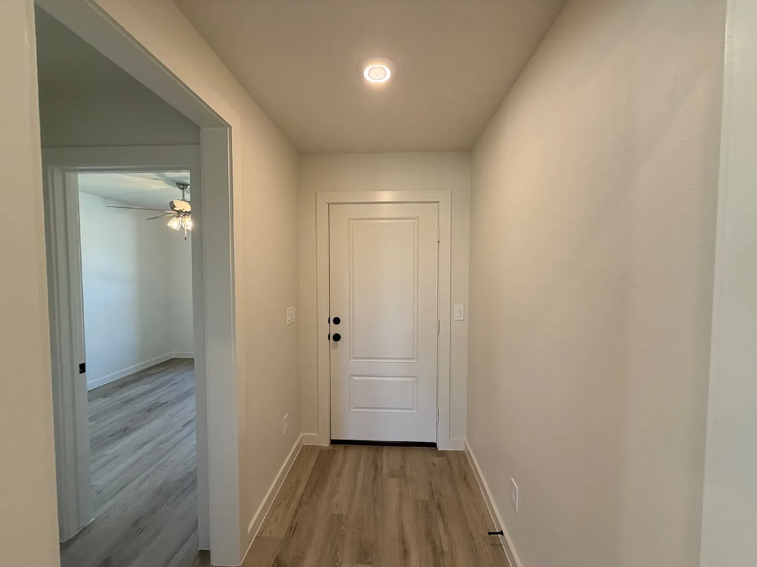 4 bed, 2.0 bath, 1600 sqft, $1,950 — Photo 4