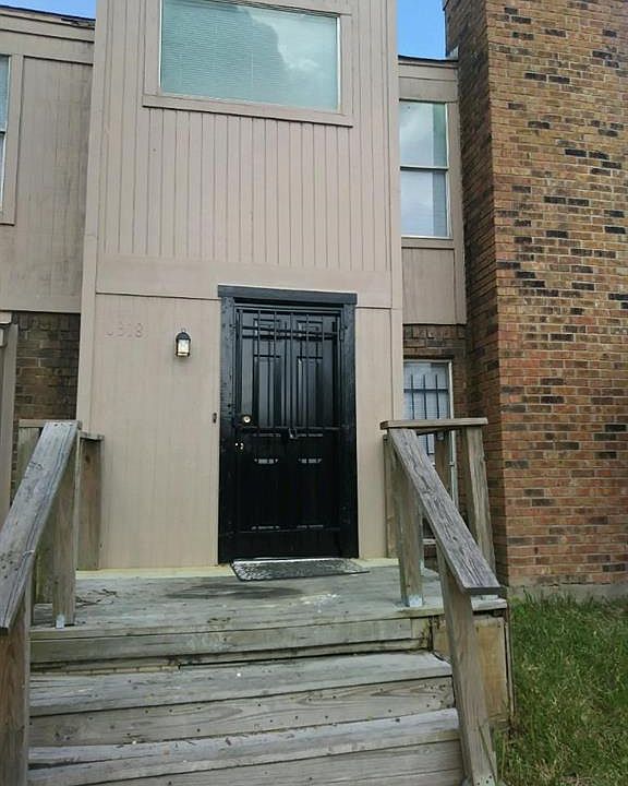 1st image of 6318 Cambridge Glen Ln