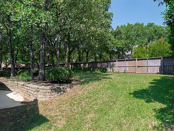 2nd image of 600 Blair Ct