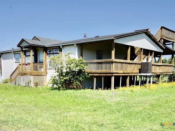 1108 W Tyler Ave, Pt O Connor, TX 77982