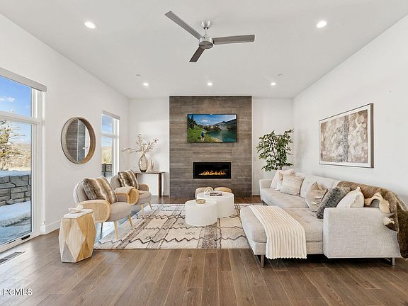 4th image of 4110 W Sierra Dr