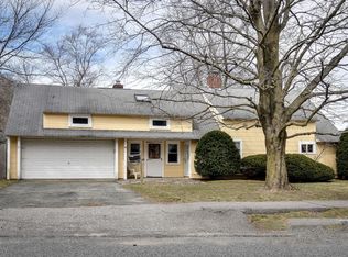 4 Hardwick Rd, Natick, MA 01760