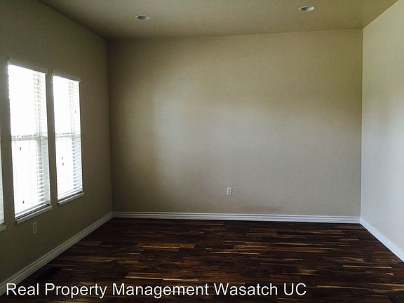3rd image of 3344 E Kennekuk Ln