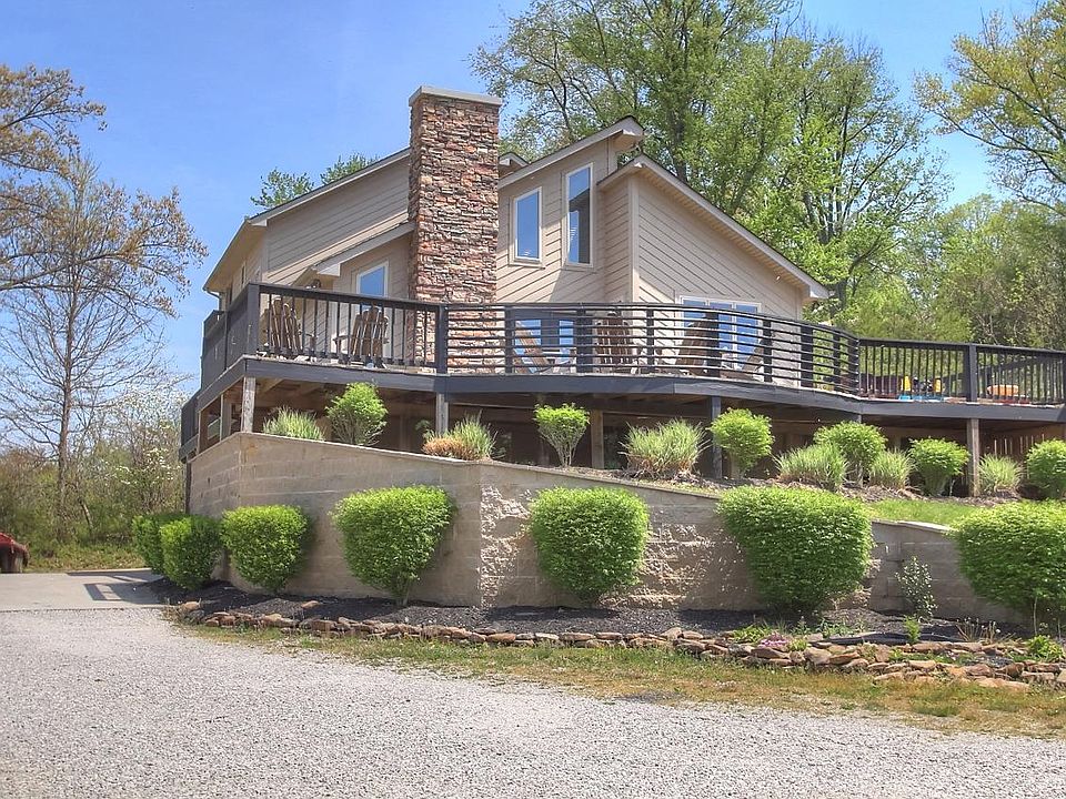 1st image of 82 Creekside Ln