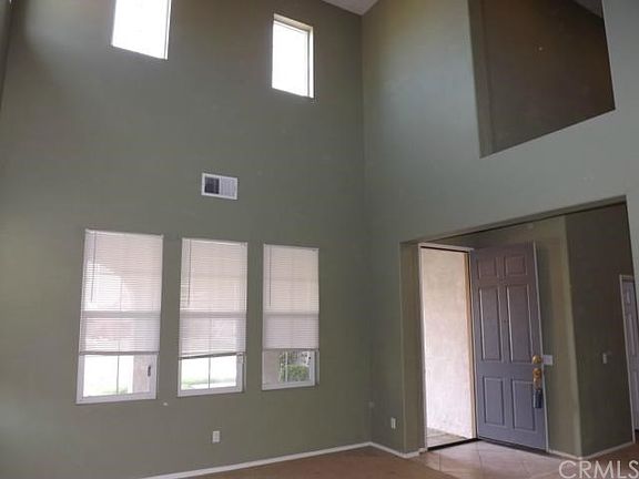 2nd image of 210 Holsteiner Cir