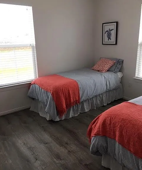 3921 Eleven Mile Rd — Photo 13